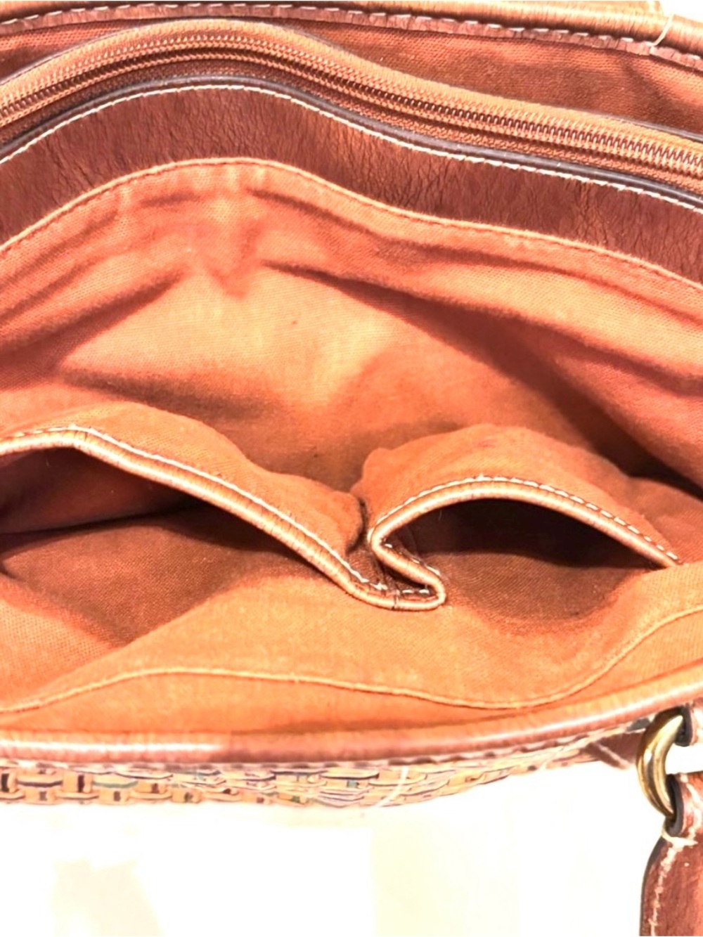 Vintage FOSSIL Brown Leather
Woven Basket Bag Handbag
Purse w/ Key Charm - Picture 5 of 12